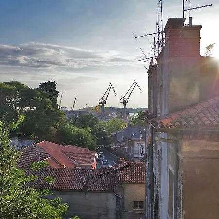 Apartment Lola App In City Center, 4+1 Pax *